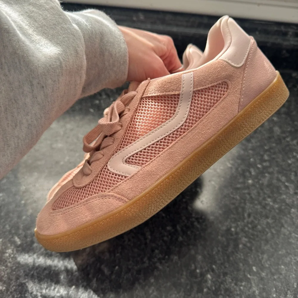 Steve Madden Pink Textile and Leather Trendy Lace Up Sneaker